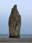 ロウソク岩